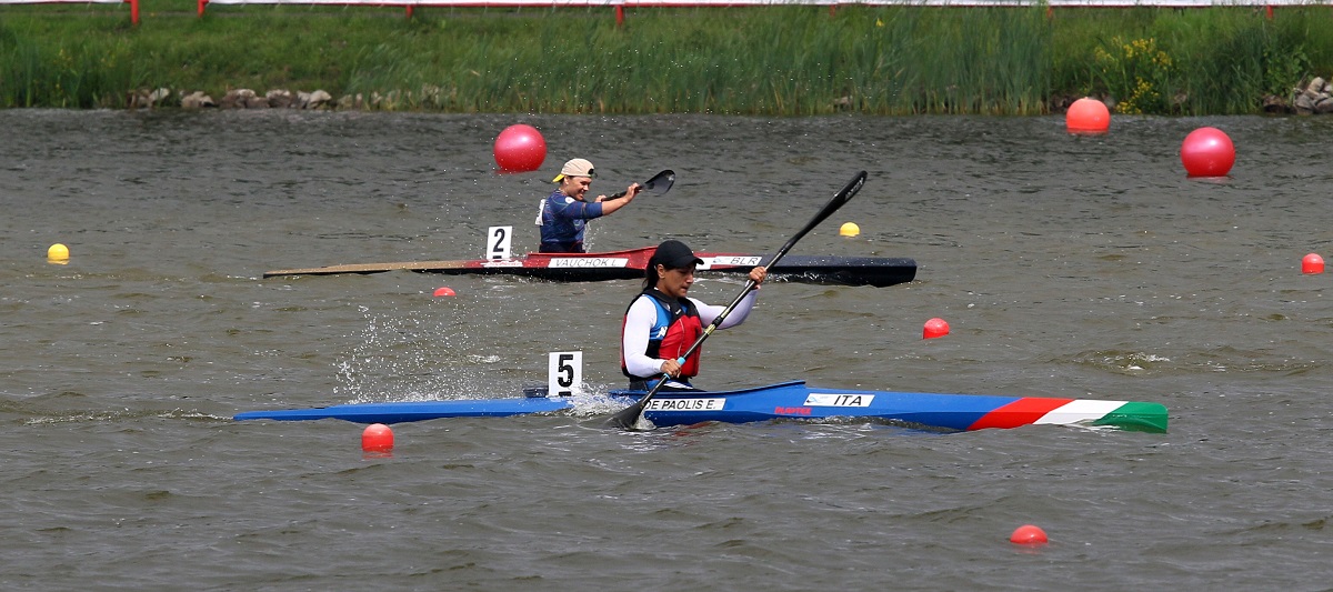 Nella foto: l'azzurra Eleonora De Paolis agli Europei di paracanoa a Poznan.