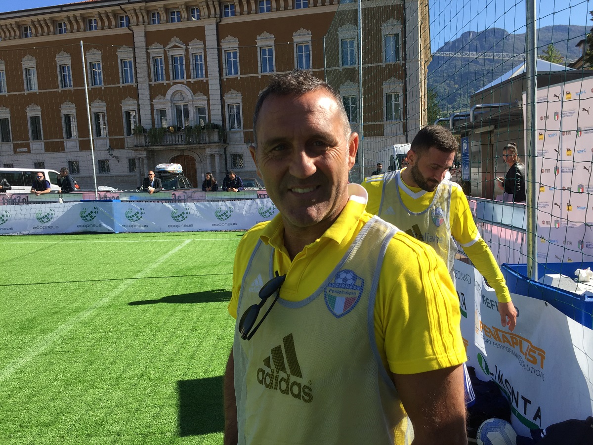 Nella foto: il ct della Nazionale di Poste Italiane, Angelo Di Livio.