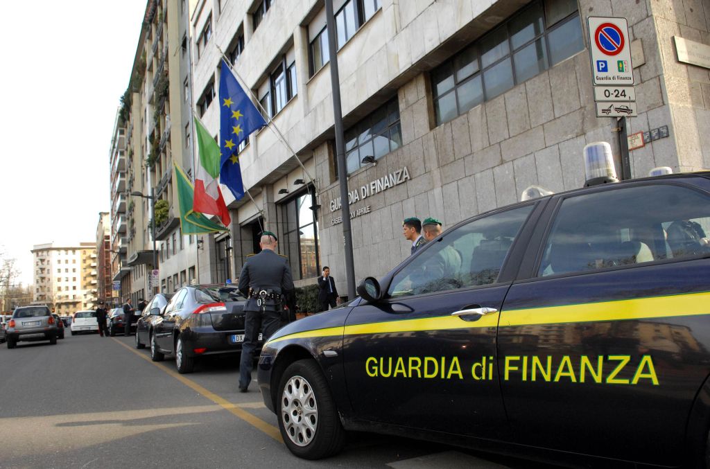 PRESENTAZIONE LIBRO LA CASERMA XXV APRILE IN CORSO SEMPIONE A MILANO