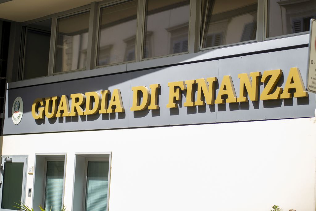 GUARDIA DI FINANZA FIRENZE