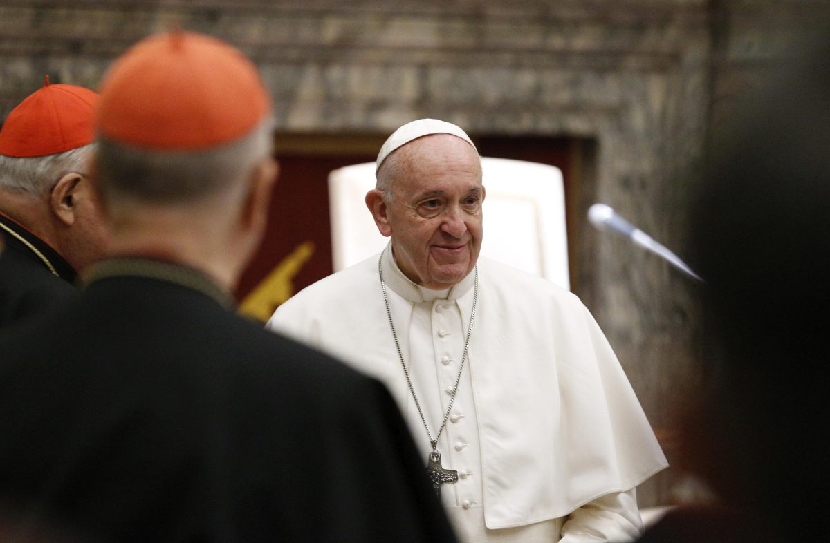 AUGURI DEL PAPA ALLA CURIA ROMANA