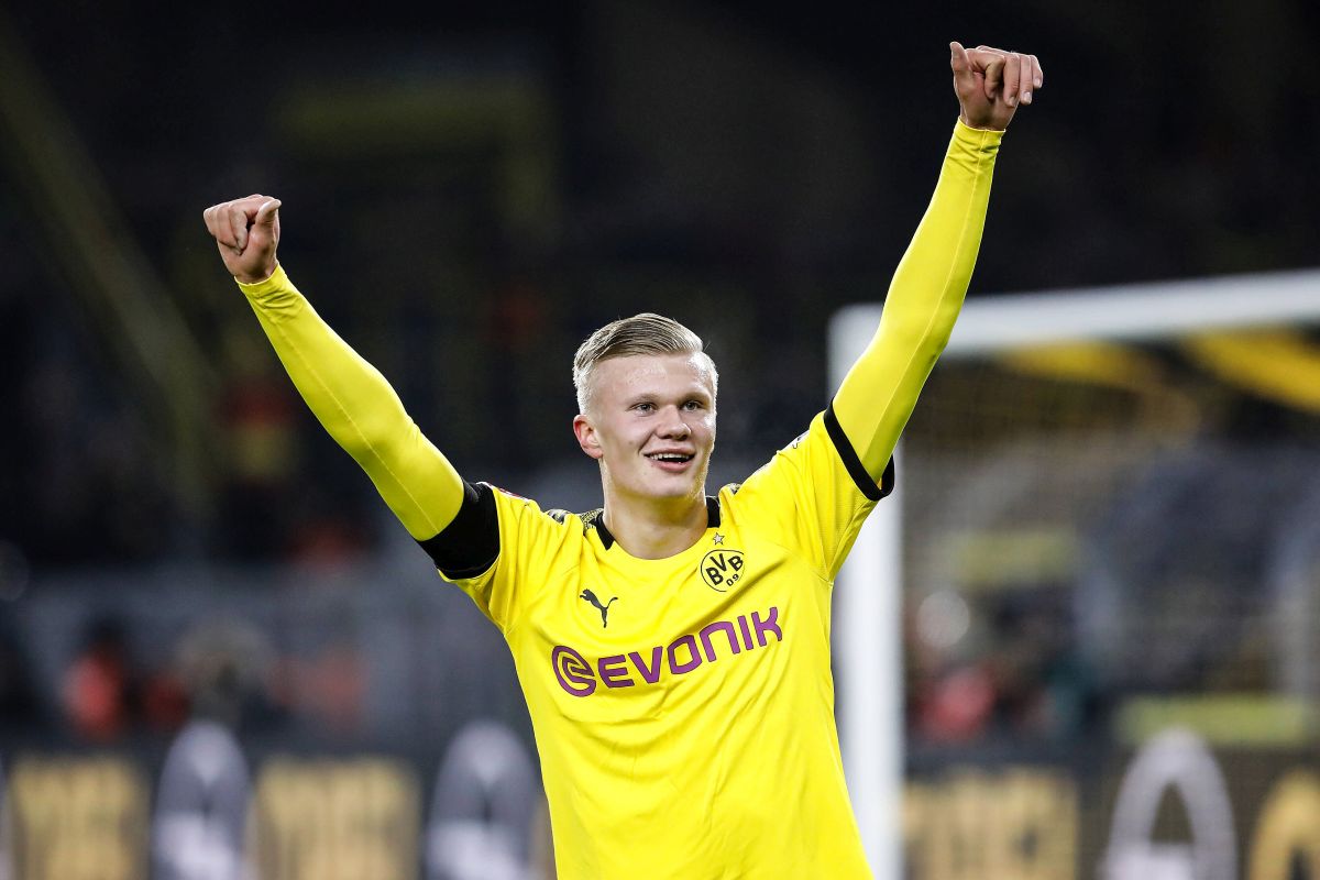 Dortmund, Signal Iduna Park, 24.01.20: Erling Haaland (dortmund) jubelt nach seinem Tor zum 5:1 im Spiel der 1. Bundesli