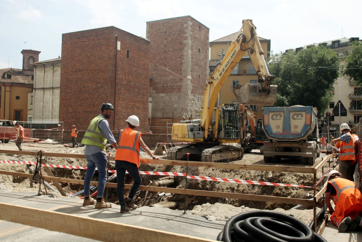 CANTIERE M4 SANT'AMBROGIO LAVORI IN CORSO