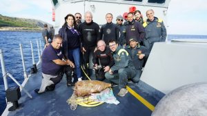 con il guardacoste GDF (1)