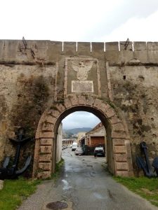 Porta Spagnola