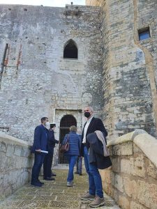L'assessore Samona alla Colomb aia durante un sopralluogo