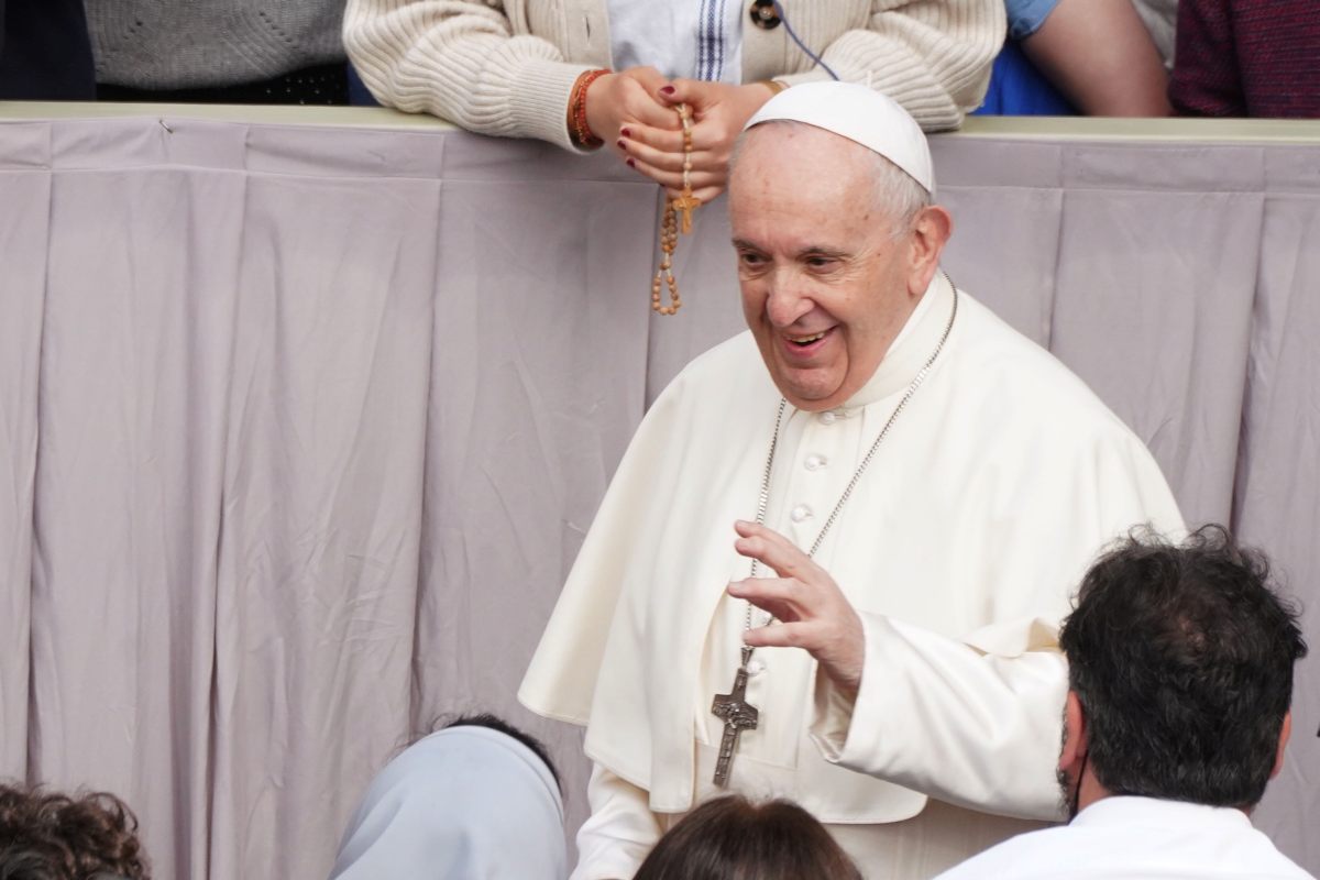 Papa “Vaccinarsi è un atto d’amore”