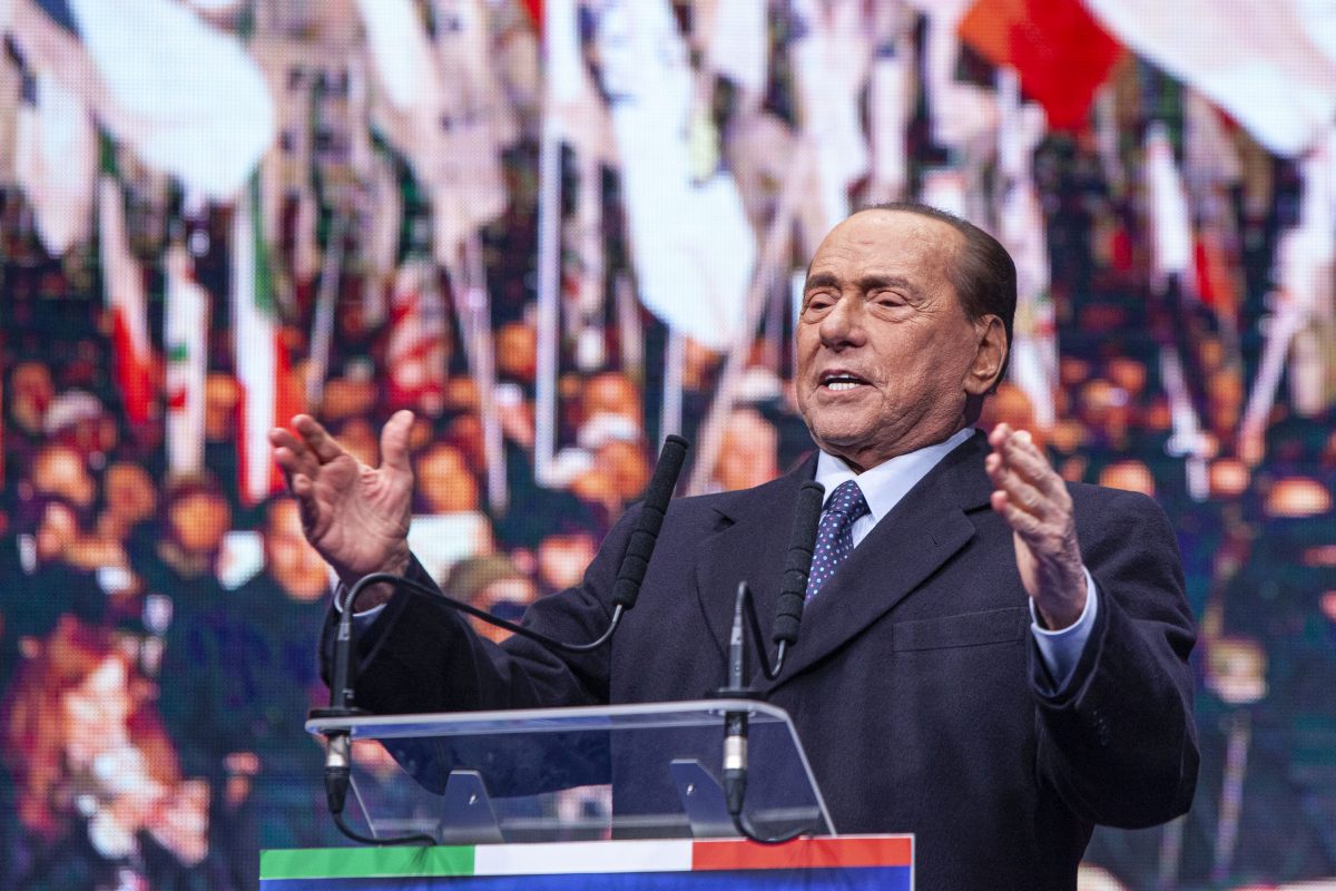 Afghanistan, Berlusconi “Ue dia contributo per governare la crisi”