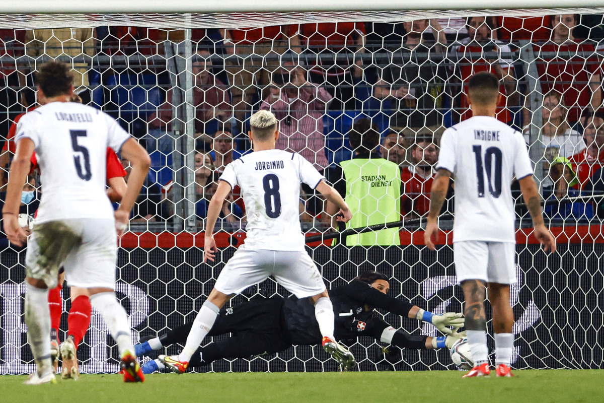 Jorginho sbaglia rigore, Svizzera-Italia 0-0