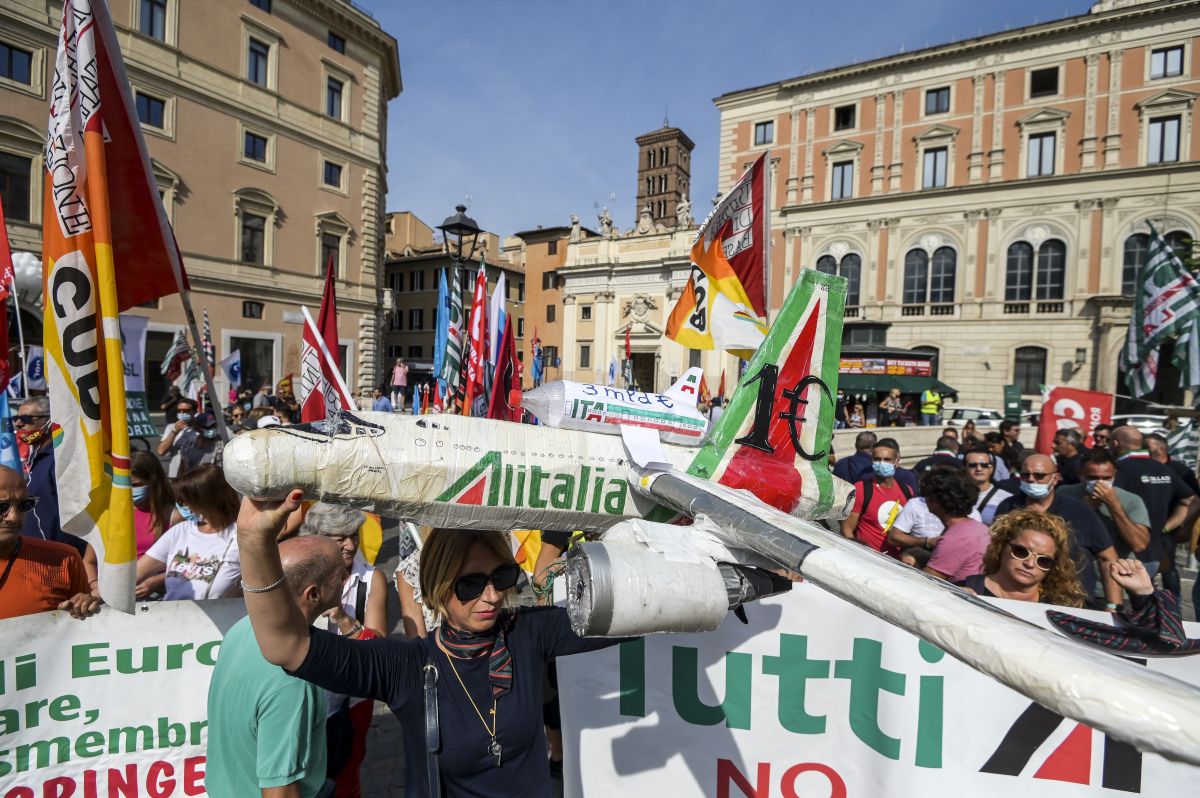 Ita, Nessun accordo con i sindacati che continuano mobilitazione