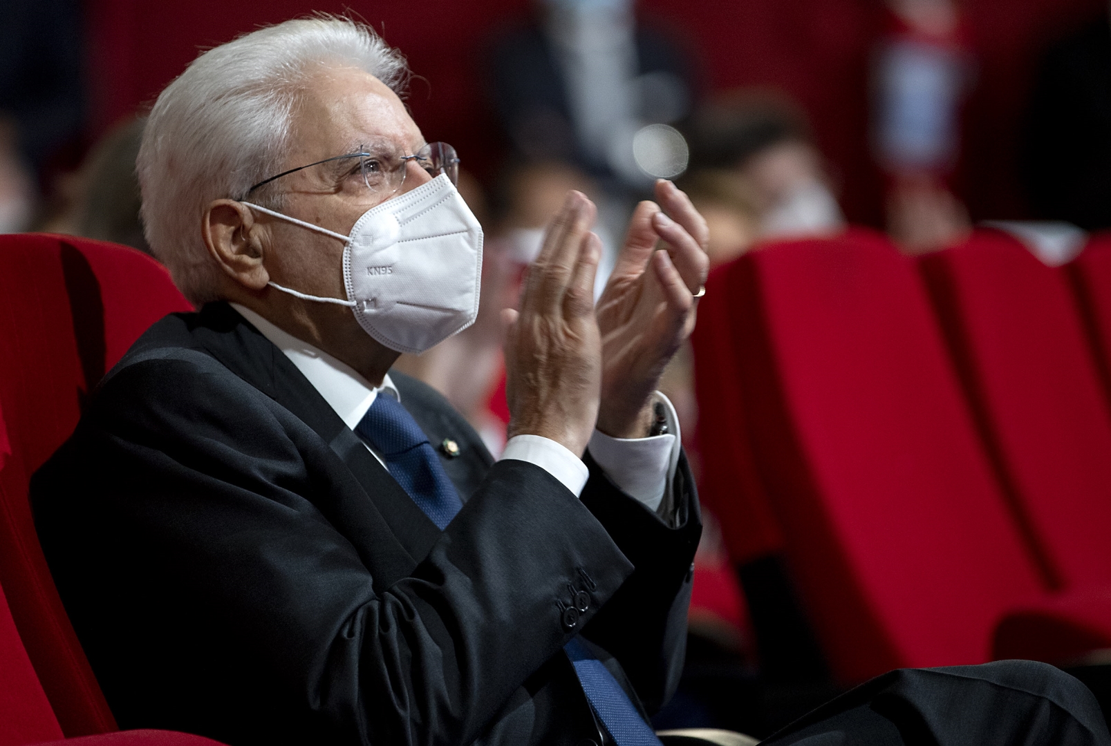 Mattarella “Bersaglieri esempio virtù che hanno scritto storia d’Italia”