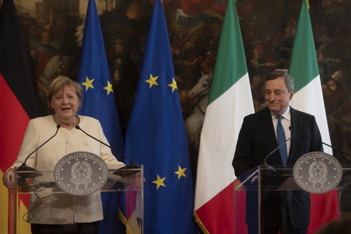 Draghi “Merkel determinante per l’Ue, ci mancherà”