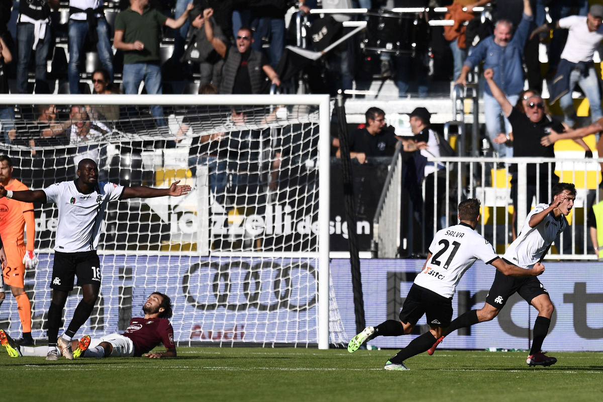 Vittoria in rimonta per lo Spezia, Salernitana ko