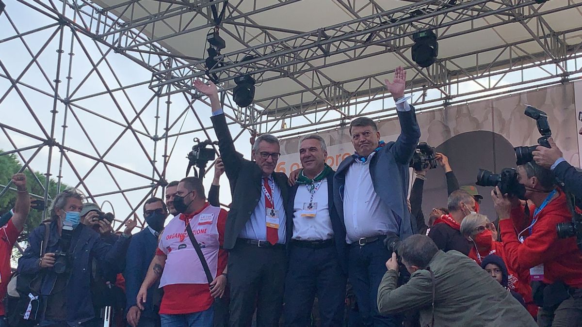 Sindacati in piazza a Roma contro i fascismi “Garantire la democrazia”