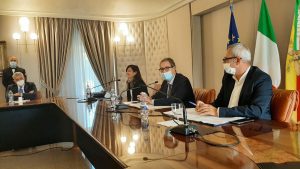 Foto conferenza stampa efficientamento energetico siti culturali