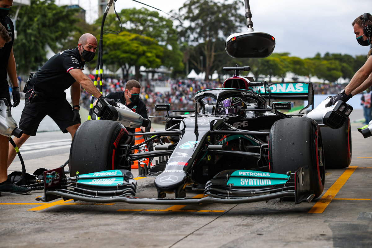 Pole Hamilton per la sprint qualifying del Gp Brasile