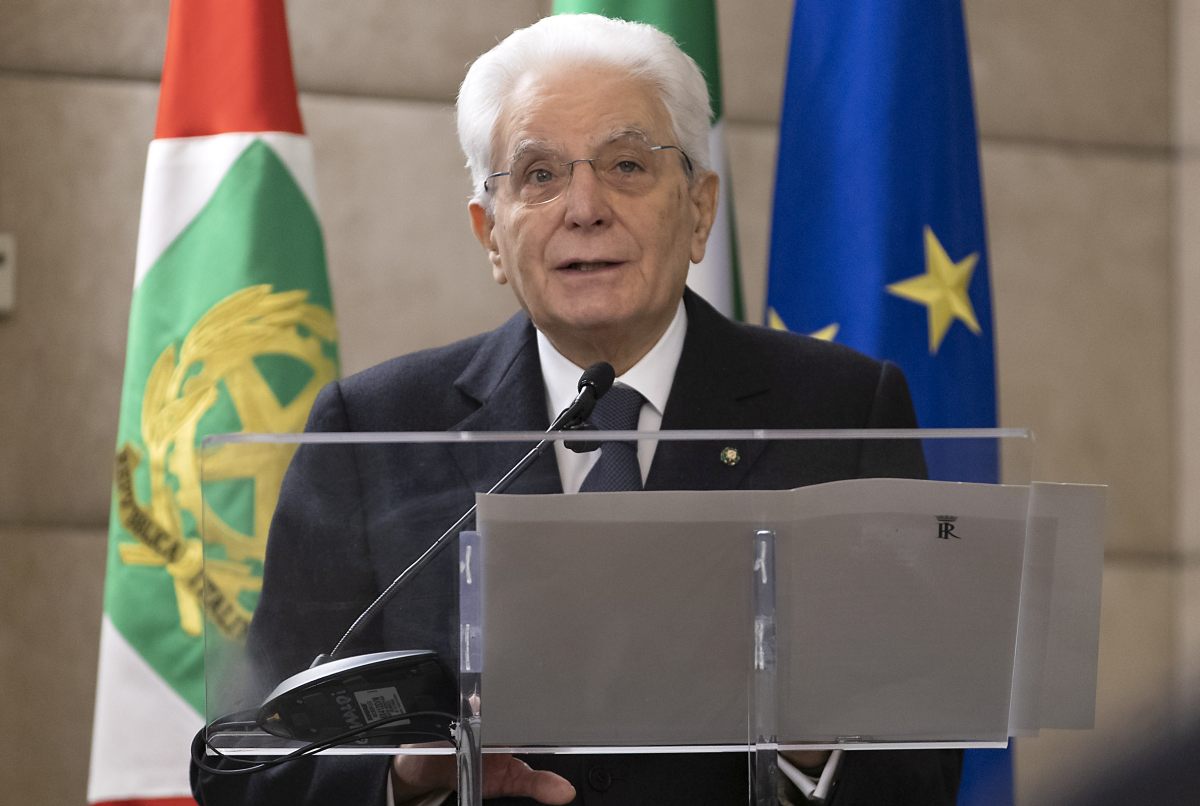 Shoah, Mattarella “Mai abbassare la guardia contro il razzismo”