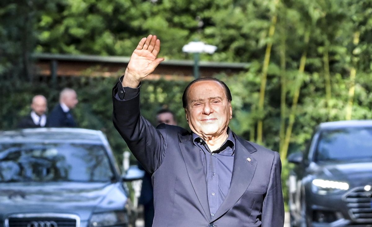 Berlusconi “Draghi abbia tutto il tempo, serve stabilità”