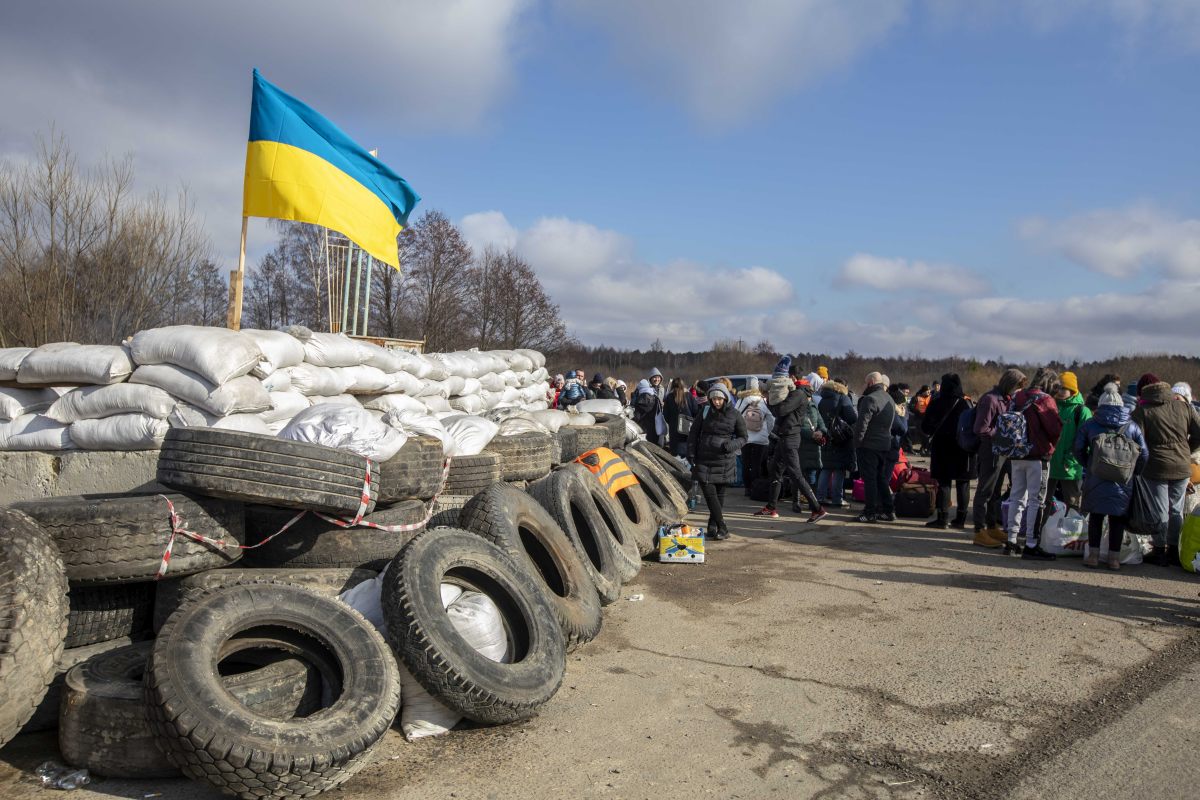 Ucraina, lunga colonna di mezzi militari russi in marcia verso Kiev