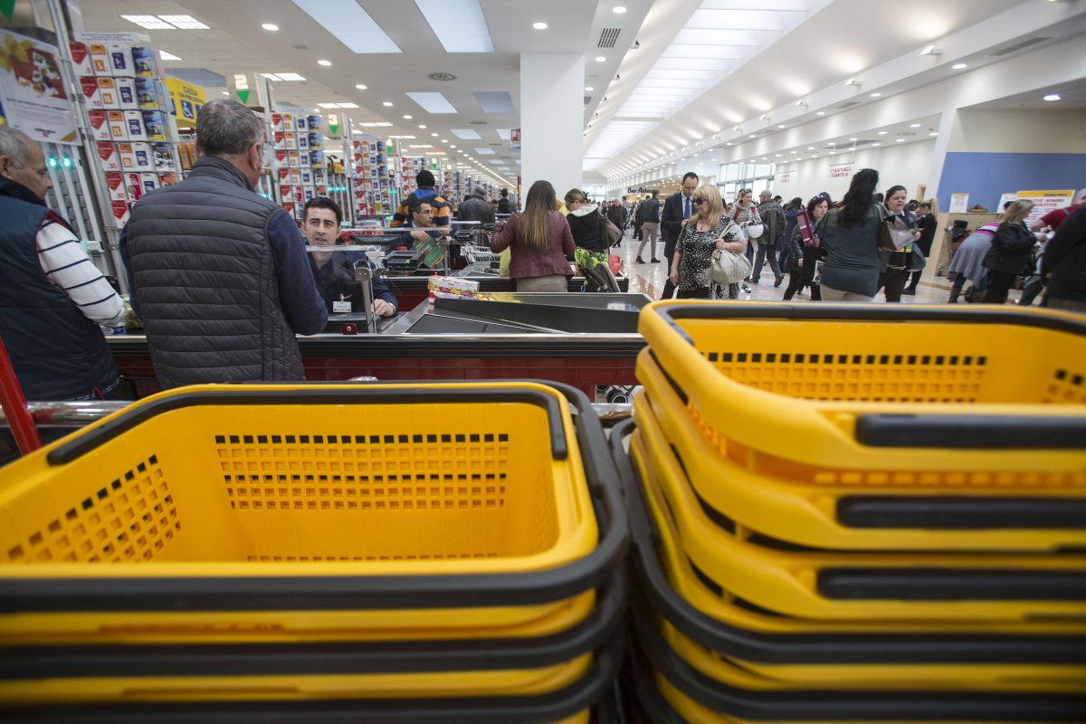 A gennaio in calo le vendite al dettaglio