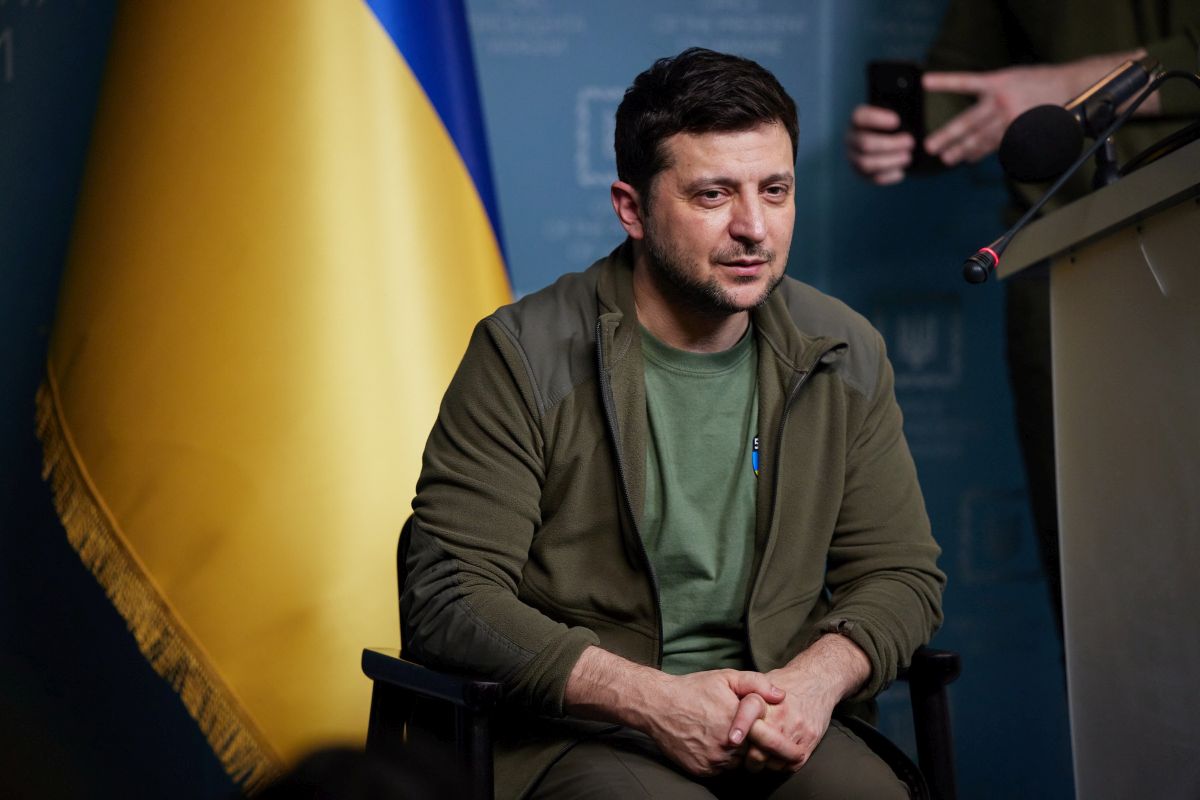 Zelensky: “Chiediamo ancora una no fly zone”