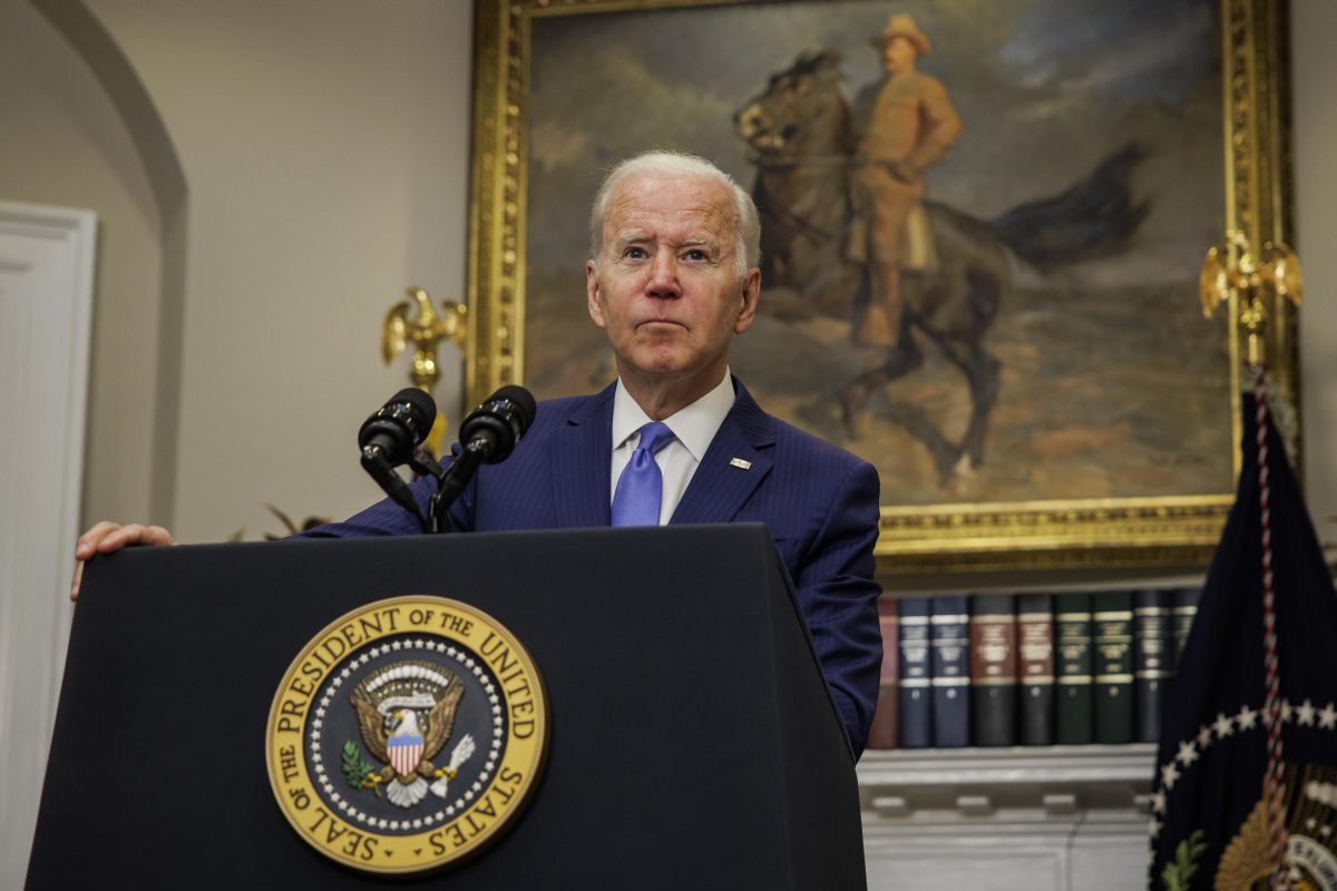 Biden “Continueremo a sostenere l’Ucraina anche con l’invio di armi”