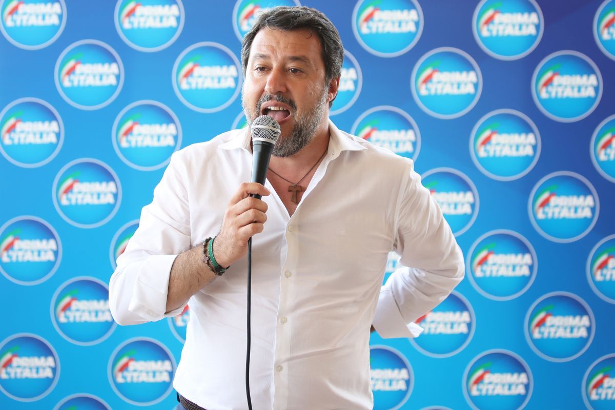 Salvini: “Meloni vuole abolire reddito di cittadinanza? Io lo cambierei”