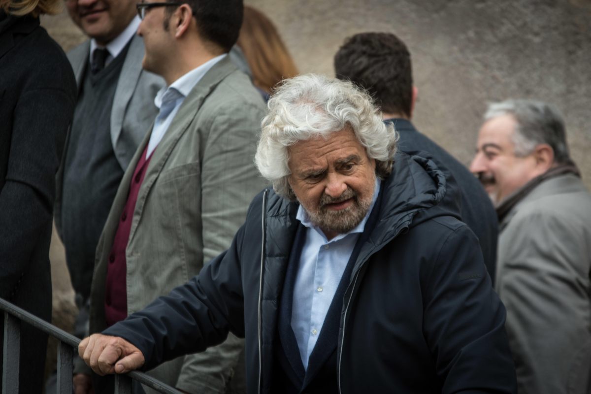 M5S, Grillo “Il doppio mandato diventi legge”