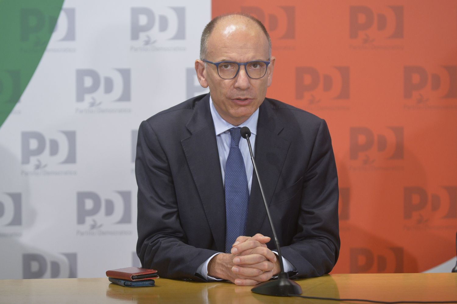 Letta “Faremo una campagna elettorale casa per casa”