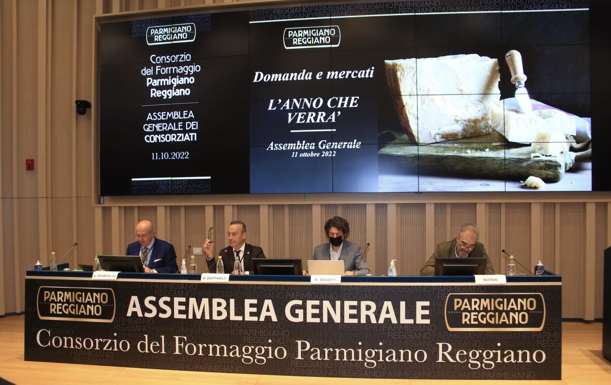 Parmigiano Reggiano, nei primi 9 mesi del 2022 vendite +2,9%