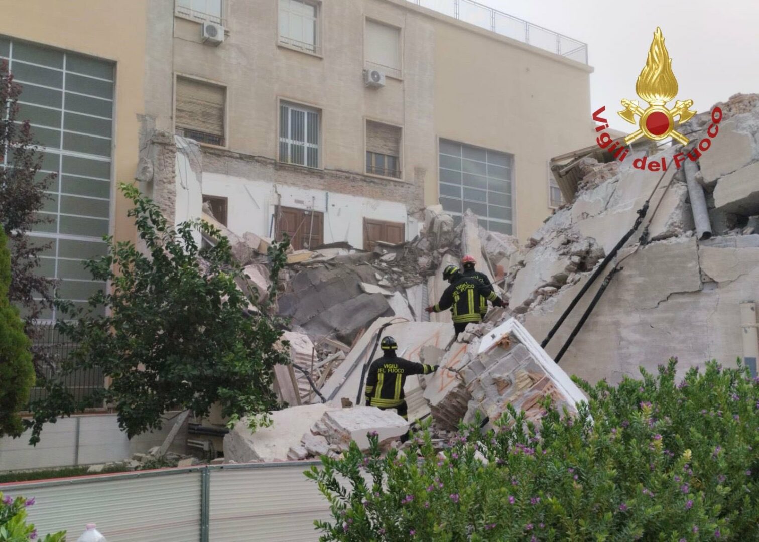 Crollo all’Università di Cagliari, nessun ferito. Il sindaco “Immagini sconvolgenti”