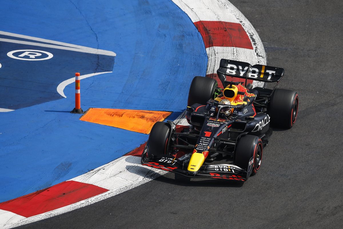 Pole Verstappen in Messico, Sainz 5^ e Leclerc 7^