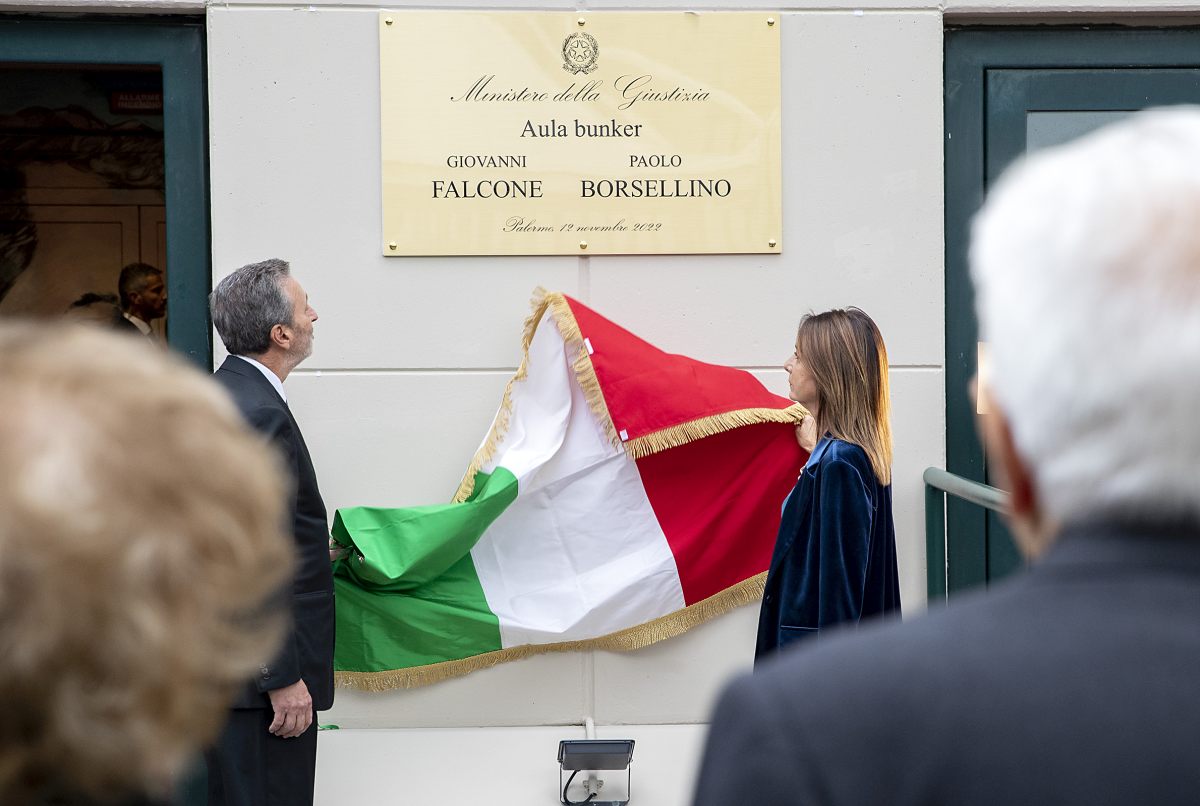 Antimafia, a Palermo l’Aula Bunker intitolata a Falcone e Borsellino