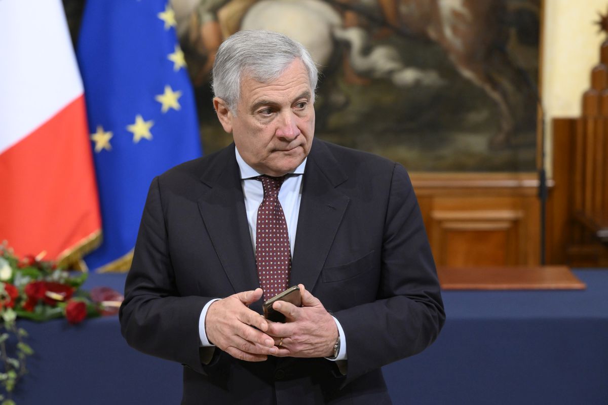 Tajani “La Francia non scarichi i suoi problemi su di noi”