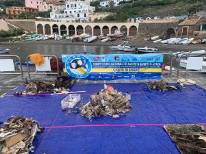I rifiuti raccolti in apnea