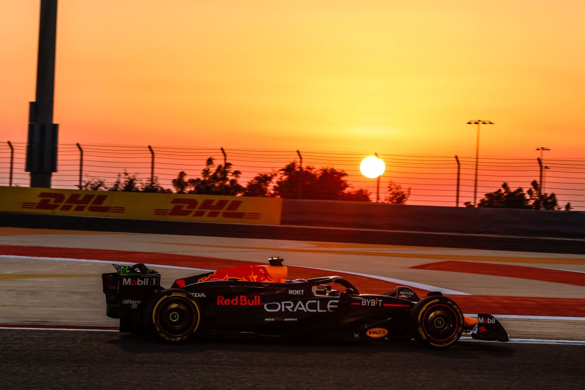 Subito Verstappen davanti a tutti nei test in Bahrain