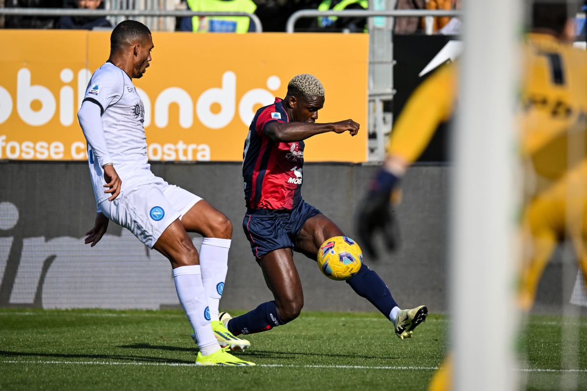 Luvumbo salva il Cagliari al 96°, Napoli fermato sull’1-1