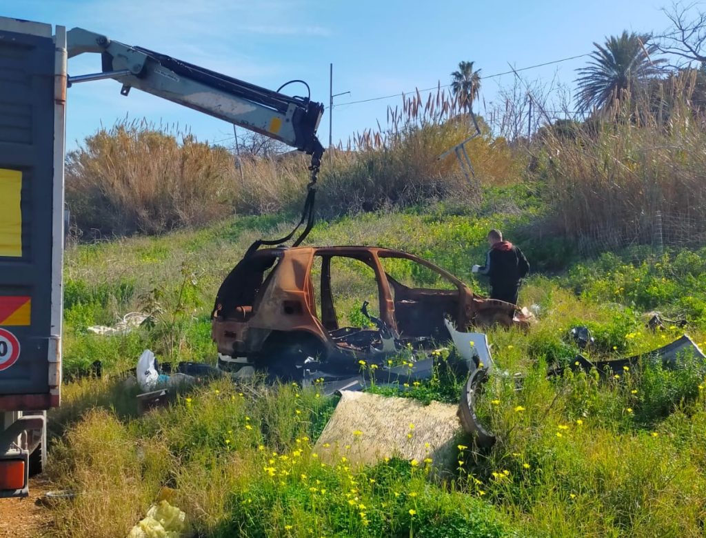 Recuoero carcasse auto Parco Libero Grassi