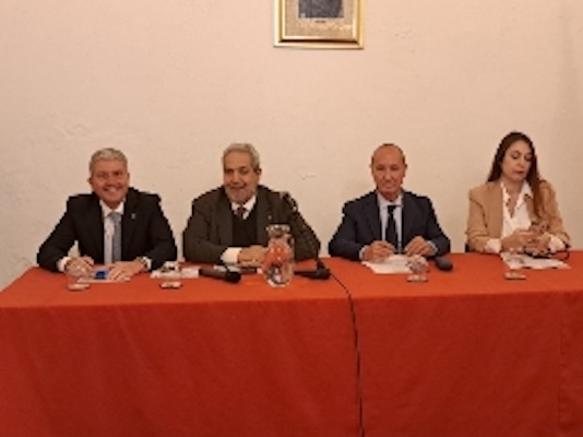 Foto Tavolo tecnico