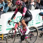 Carapaz vince in solitaria al Giro, Del Toro resta maglia rosa
