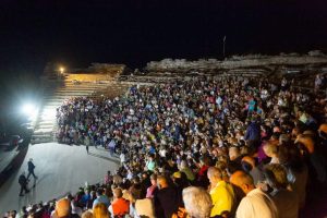 Pubblico al Teatro Antico di Segesta
