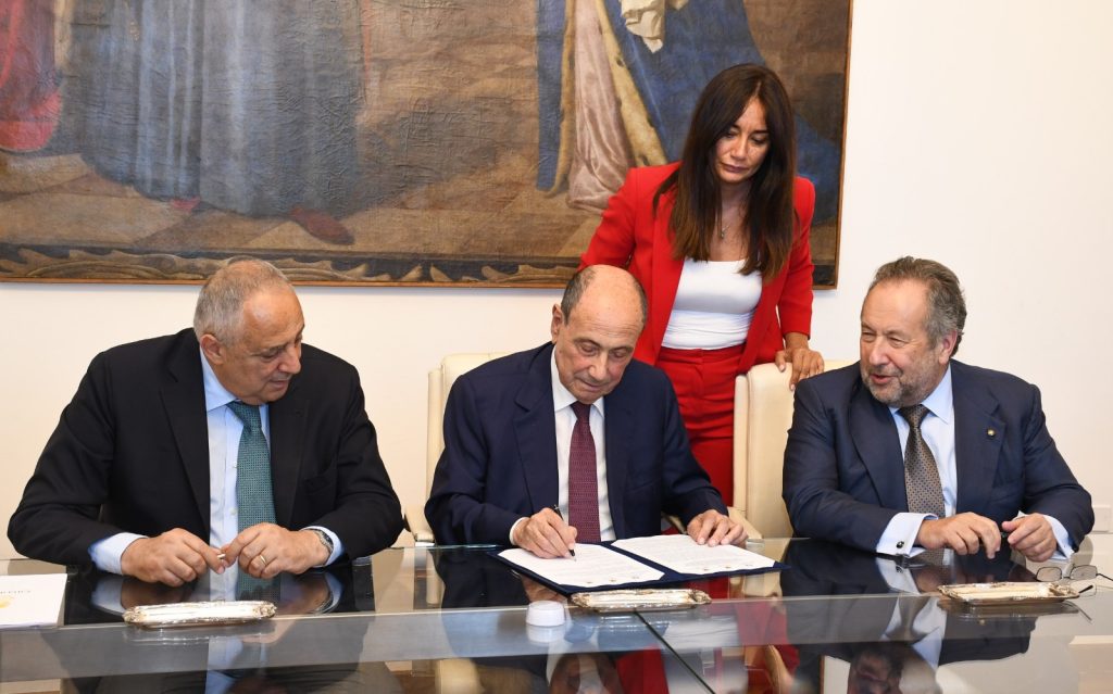 da sx. Lagalla, Schifani, Mariani
