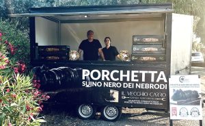 Giuseppe Oriti e Eliana Carroccetto in food truck