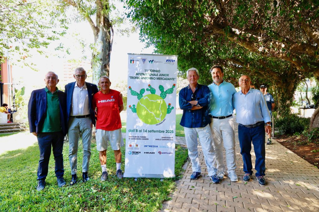 da sin. Giovanni Mercadante, Alessandro Lazzaro, Alessandro Chimirri, Gaspare Citrolo, Paolo Cannova e Gaetano Alfano