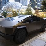 Tesla, sistema guida autonoma salva automobilista USA da scontro frontale notturno