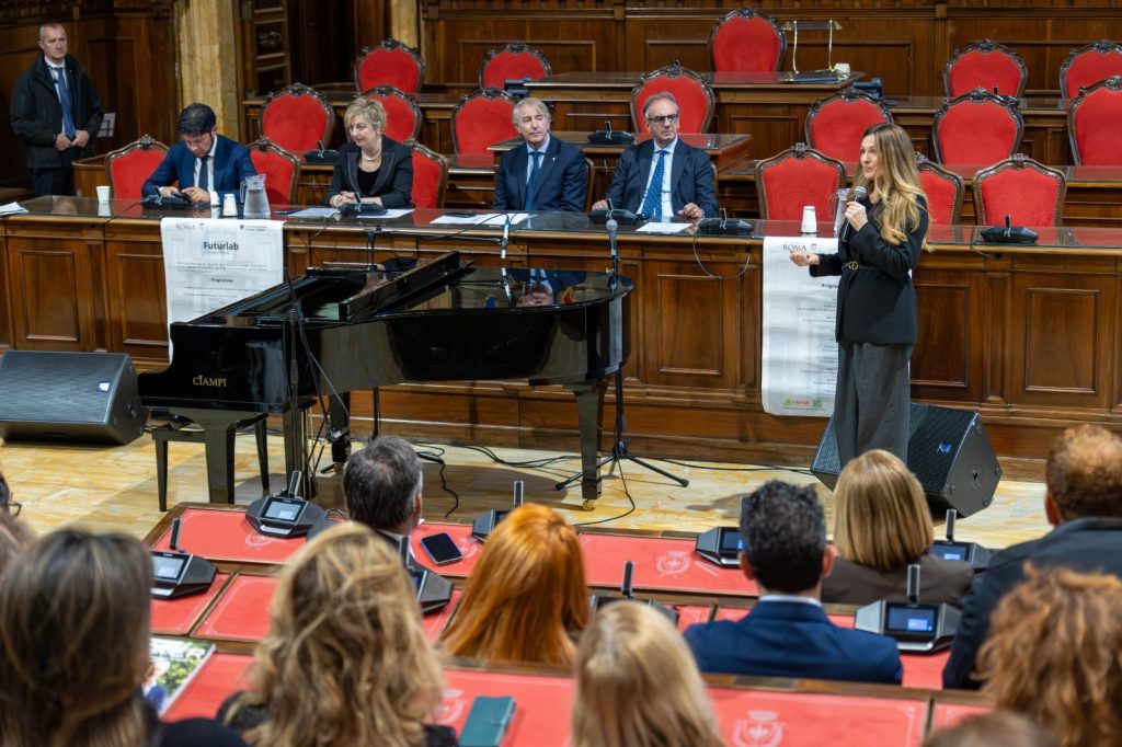 98e4ef6c-f1a9-4a38-99c4-cb064900421b