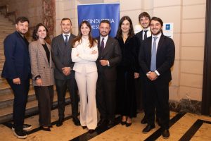 CLAUDIA BRUDETTO CON LA NUOVA SQUADRA DI PRESIDENZA GI E IL PAST PRESIDENT DAVIDE BLANDINA