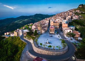 san mauro castelverde-piazza