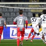 La Cremonese scappa, il Cagliari non si arrende: 2-2 allo Zini