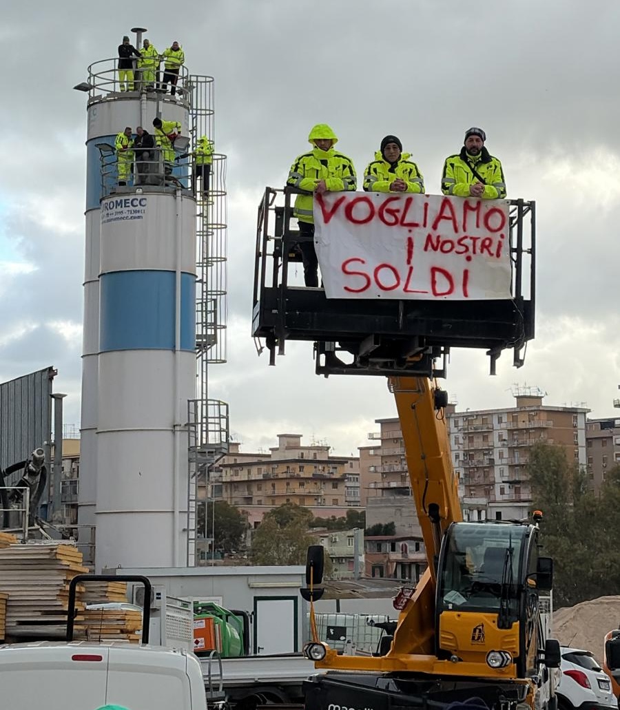 Cmc, protesta operai